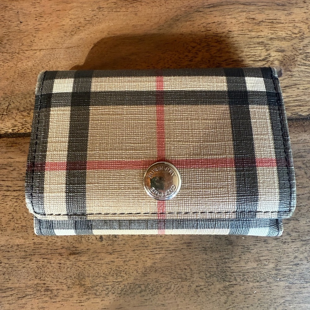 Burberry classic design wallet Tan and Red Check